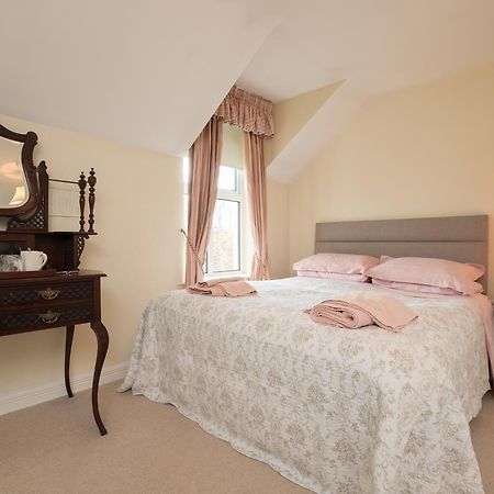 Ashwood House Bed & Breakfast Corrandulla ภายนอก รูปภาพ